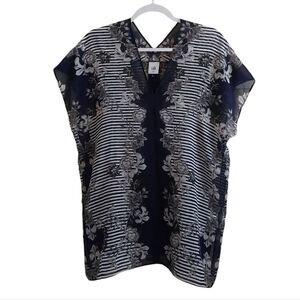 CAbi Sleeveless V-neck Striped Casual Top- size M